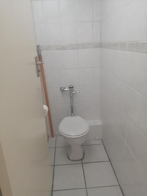 2 Bedroom Property for Sale in Bergvliet Western Cape
